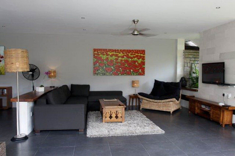 Others 4, Villa Banta, Badung