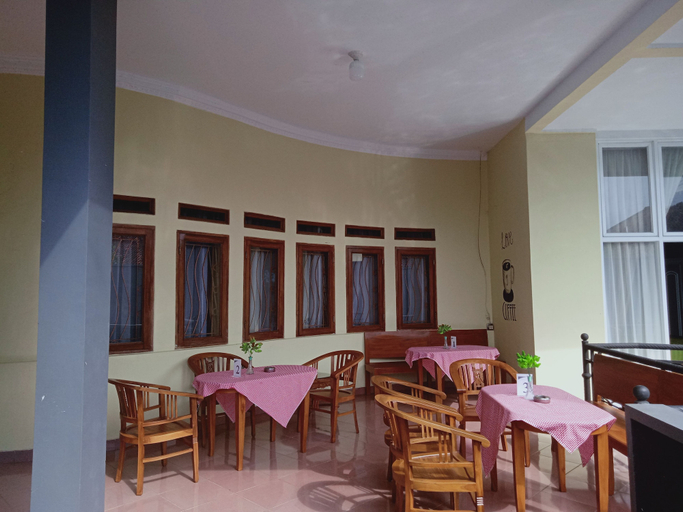 Food & Drinks 2, The Arsy Syariah Guest House, Tasikmalaya