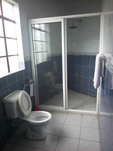 Bathroom 3, Mwingi Cottage Hotel, Mwingi Central