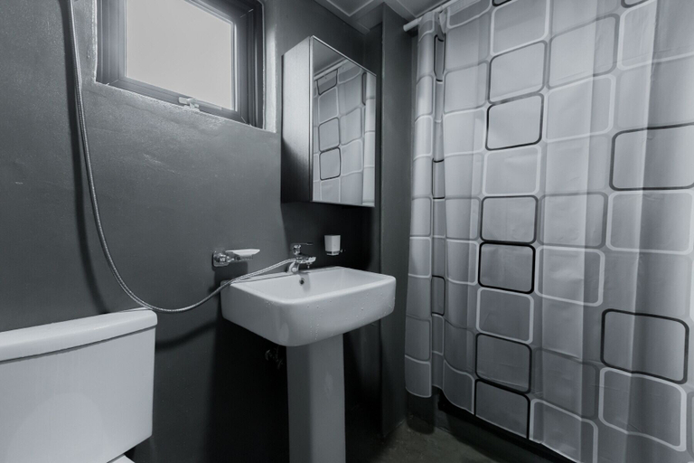Bathroom 3, Sio L-Suite, Mapo