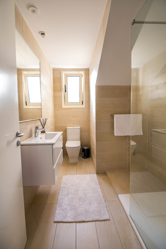 Bathroom 3, Nirvana Seaside Villa, Larnaca