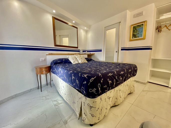 Bedroom 21