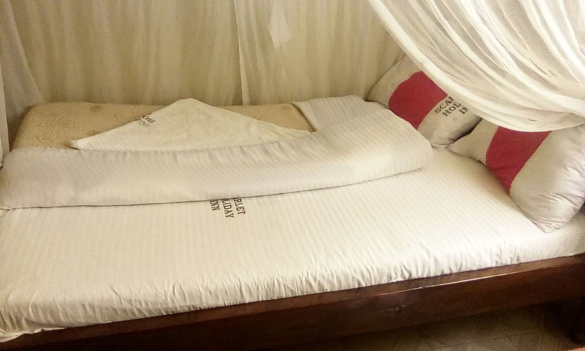 Bedroom 4, Scarlet Holiday Inn, Nakuru Town East
