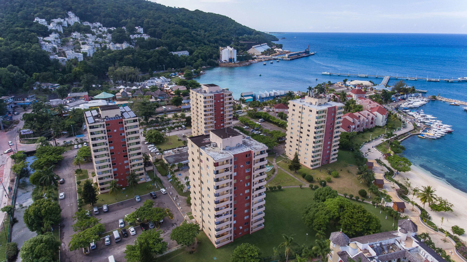 Exterior & Views 2, Sand Dreams Beach at Turtle Towers