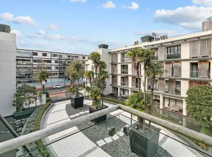 Others 4, Stunning Spacious Studio In Viaduct Basin, Waitakere