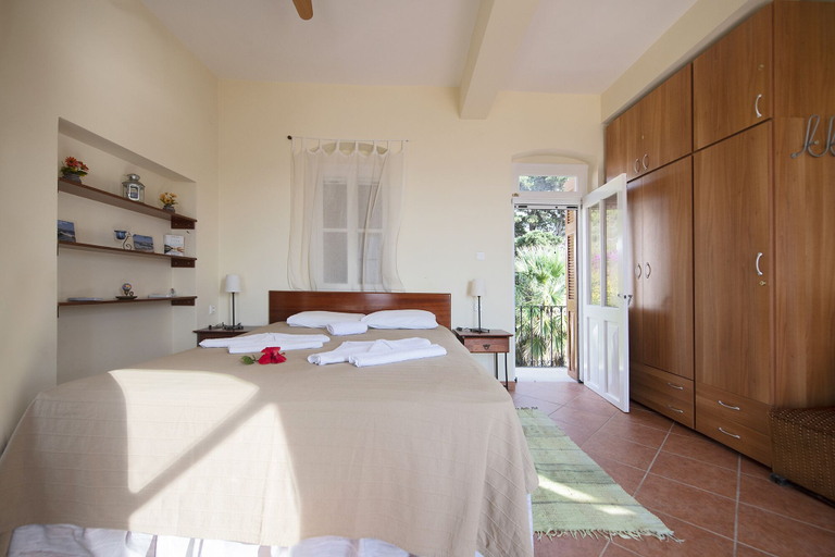 Bedroom 4, Princess in Romance, South Aegean