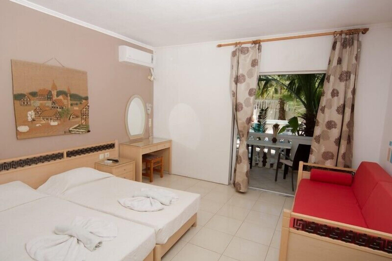 Bedroom 5, White Palace Studios, South Aegean