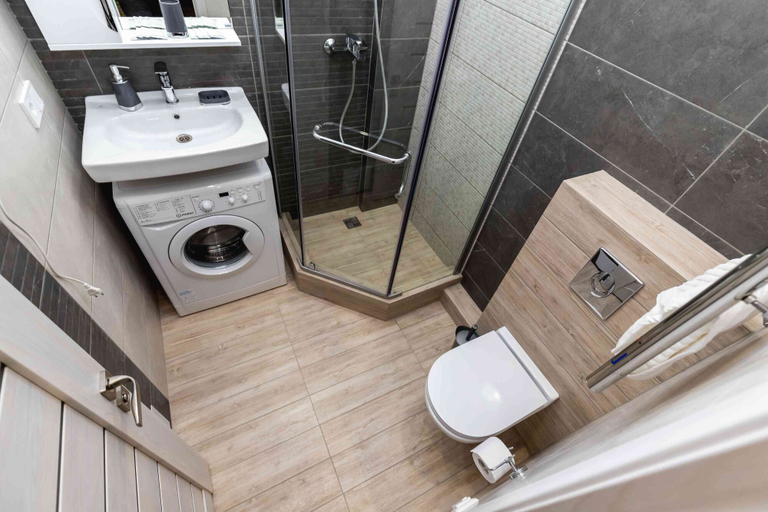 Bathroom 3, More Apartments na Estonskoy 37 k6, Sochi gorsovet