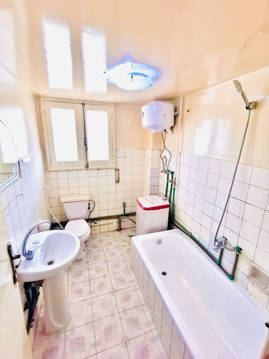Bathroom 3, Joy Hotel, Qasr an-Nil