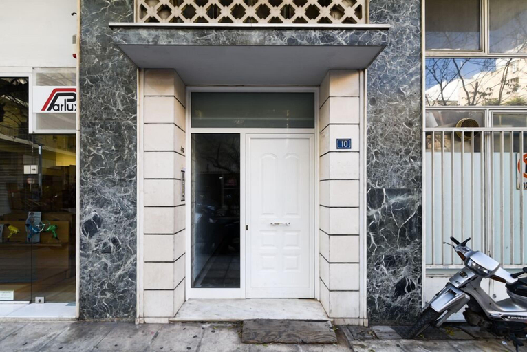Exterior & Views, 45m2 homm Renovated Flat in Neos Kosmos Roumpesi str, Attica