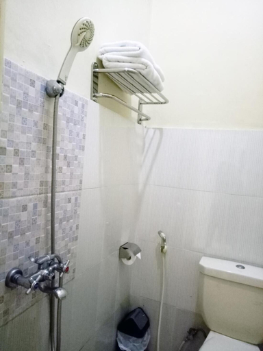 Bathroom 2, Perfect Double Room With Ac in Center Bogor, Bogor
