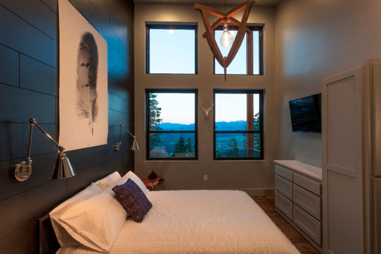 Bedroom 2, Blue Aspen, Colfax