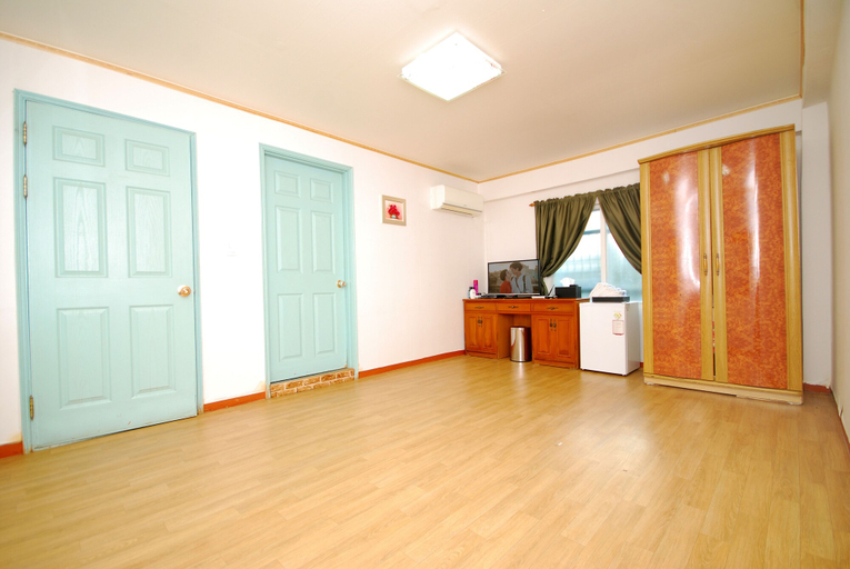 Others 5, M Motel, Gangneung