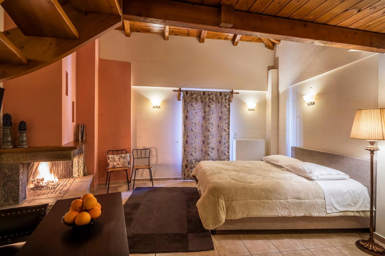 Bedroom 2, Odos Oneiron, Central Greece