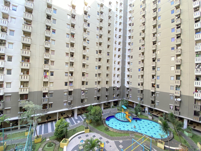 Exterior & Views, Cozy 3BR Furnished Apartment at Gateway Ahmad Yani Cicadas By Travelio, Bandung