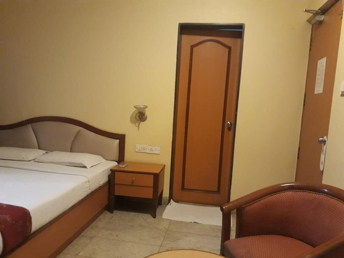 Bedroom 3, Hotel The Samrat, Pune