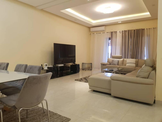 Others 4, Biagui Apartment, Guédiawaye
