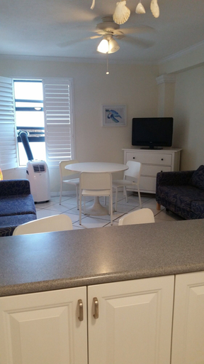 Others 5, Hollywood Beach Resort- One Bedroom Ocean View, Broward