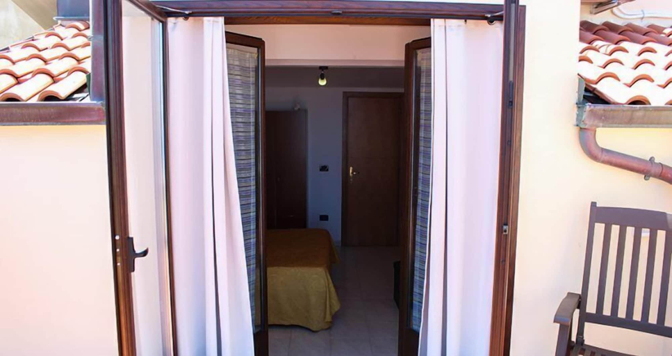 Bedroom 3, Casa Vacanze Due Passi e il Mare, Messina