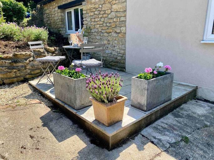 Others 3, Romantic Hideaway Cottage, Near Bridport, Dorset, Dorset