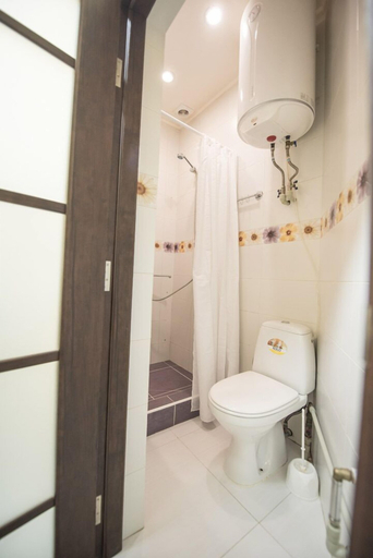 Bathroom 2, Flatsis Apartment Kuznechnaya 13, Kharkivs'ka