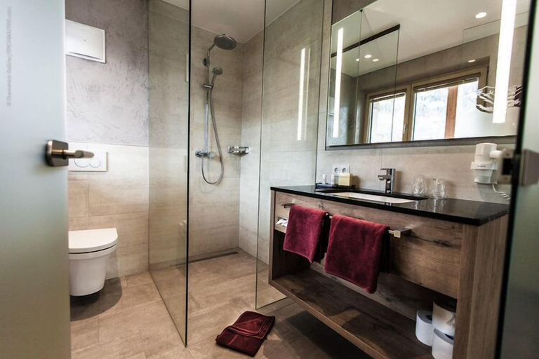 Bathroom 4, Pension Tuxerhof, Schwaz