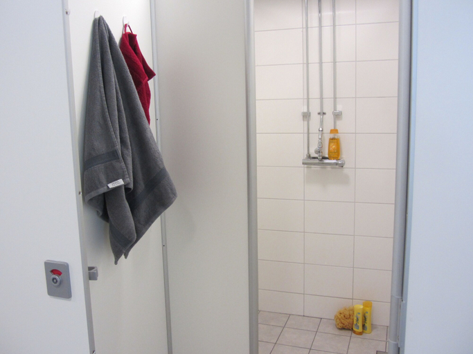 Bathroom 5, Hållsta Home Vandrarhem - Hostel, Eskilstuna
