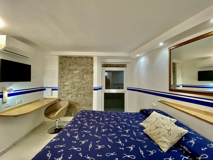 Bedroom 14