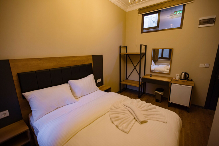 Bedroom 3, Grand Balyan Hotel & Restaurant, Fatih