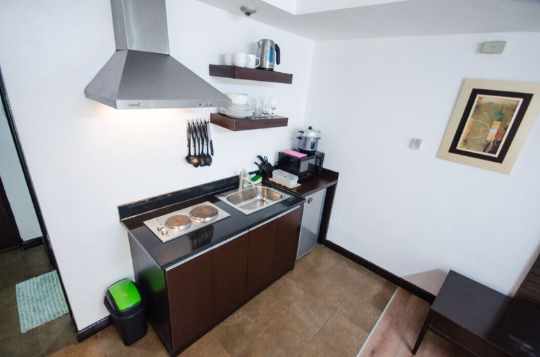 Others 4, Lancaster Hotel by Central Flats, Mandaluyong