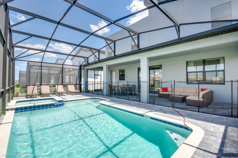 Sport & Beauty 5, 8 BR Villa With Games Room, Orange