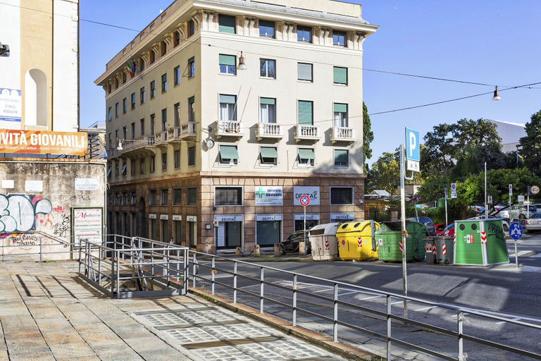 Street view 2, Modern Loft in the City Center, Genova