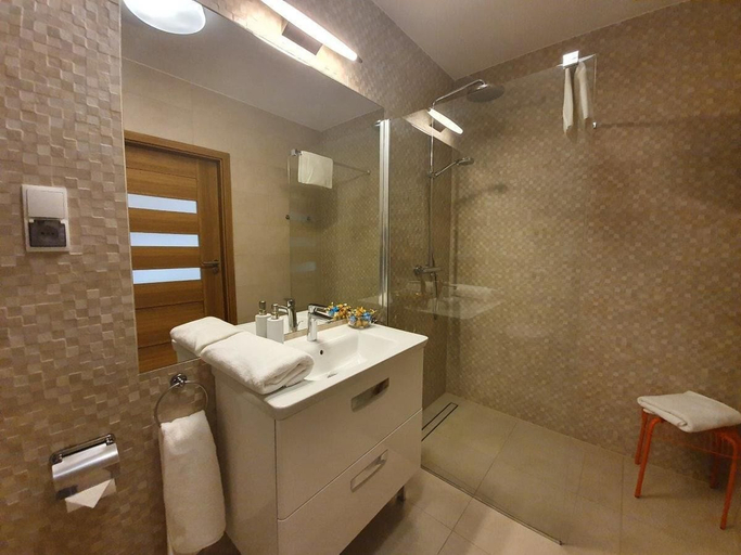 Bathroom 4, Apartament Polanki Park - 365PAM, Kołobrzeg