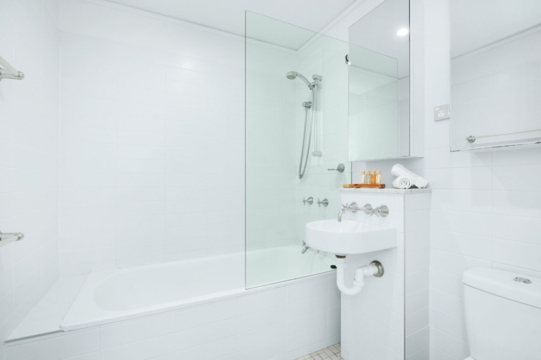 Bathroom, One Mile Retreat, Port Stephens