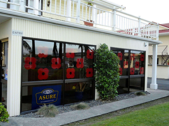 Public Area, Wayfarer Motel, Far North