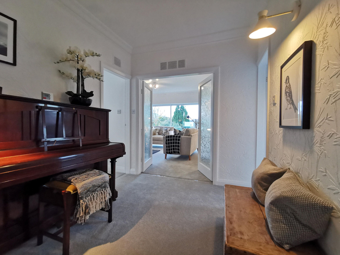 Others 3, Beech Dreams - Stylish Place to Stay, Conwy