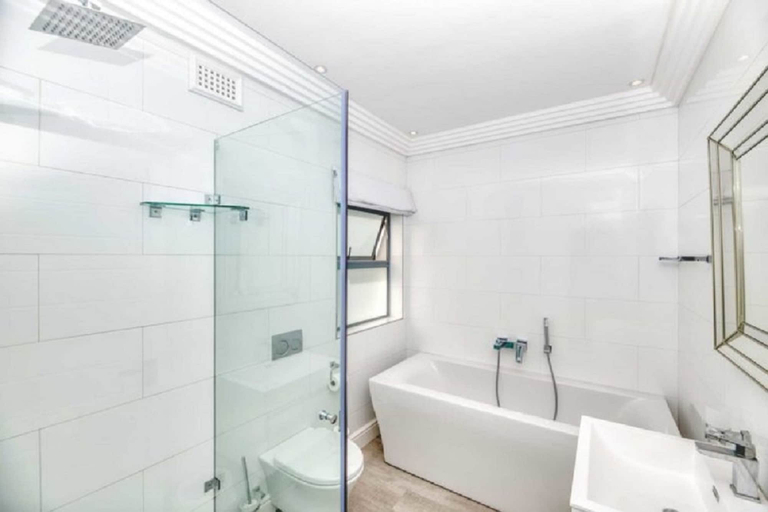 Bathroom 3, Marlin Manor, Overberg