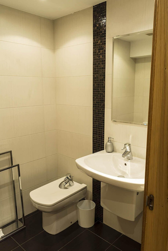Bathroom 4, Bidasoa by Basquelidays, Guipúzcoa