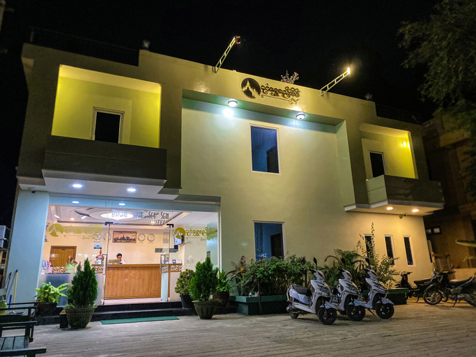 Exterior & Views 2, Bagan Shwe See Sein Hotel, Myingyan