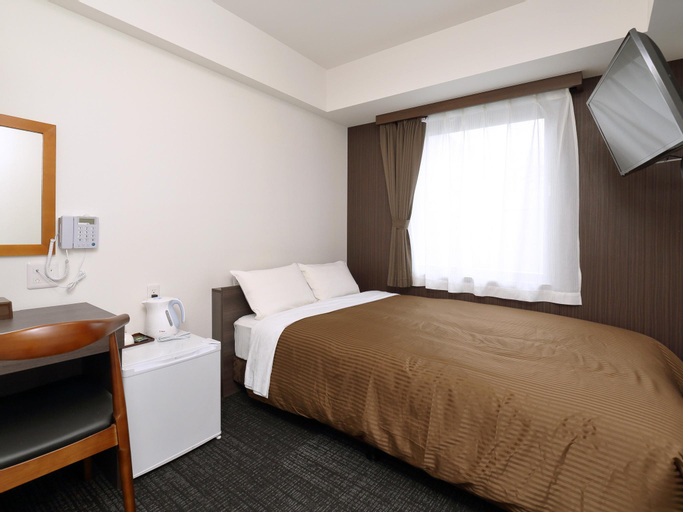 Bedroom 13