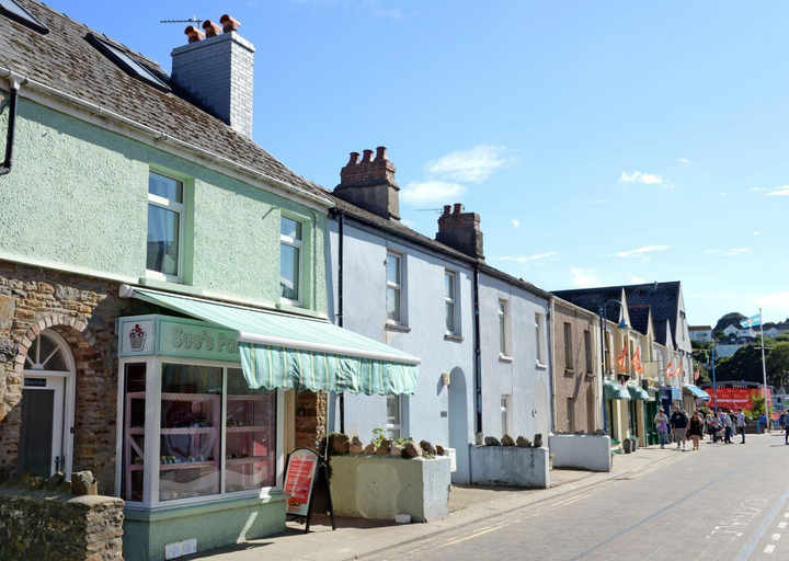 Exterior & Views, Gone to the Beach - Sea Views, Direct Beach Access, Pembrokeshire