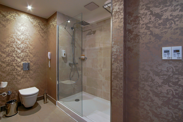 Bathroom 4, Limak Cyprus Deluxe Hotel - All Inclusive