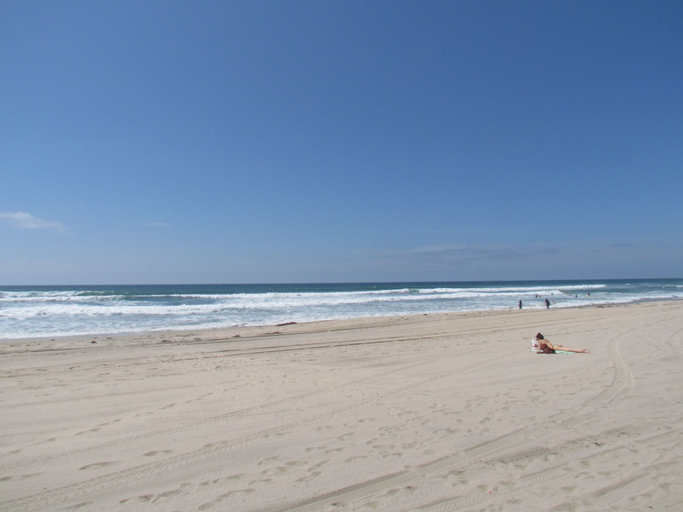 Others 4, 2 Bedroom Townhome 2 Mins. to the Beach, San Diego