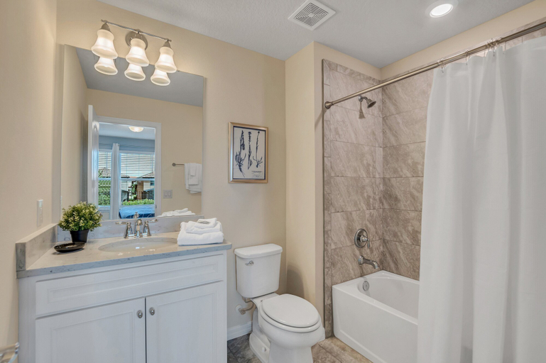 Bathroom 3, 5bed 4.5ba Villa Games Pool, Polk
