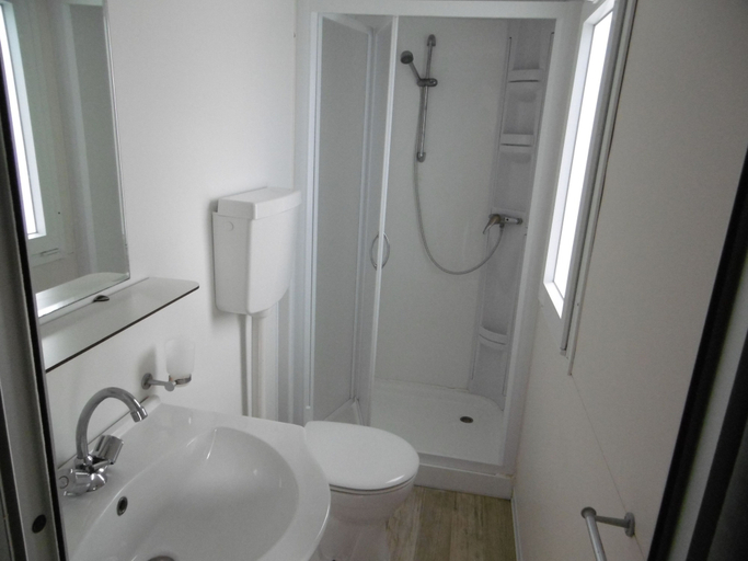Bathroom 3, Il Campeggio del Forte, Livorno