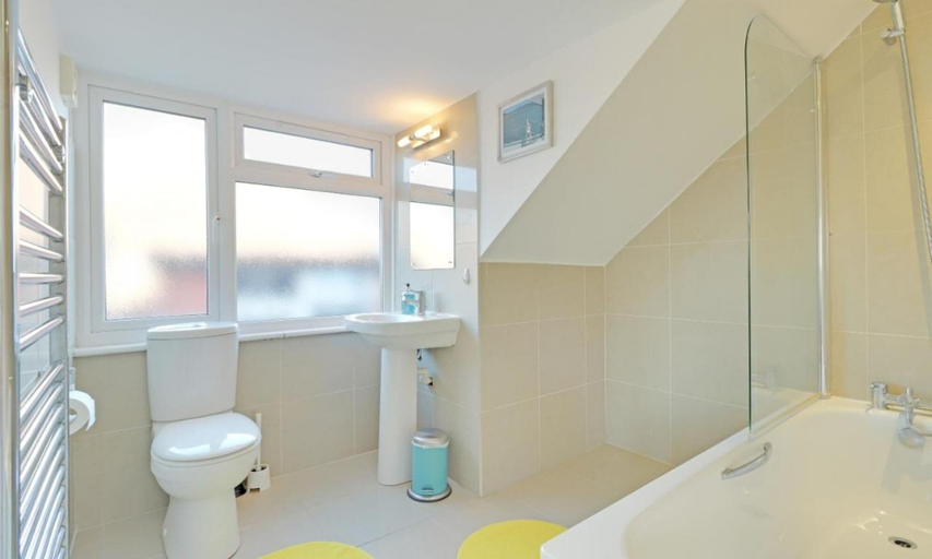 Bathroom 4, Brunswick Fab Pad - 2 Bedroom 2 Bathroom Garden View Balcony, Brighton and Hove