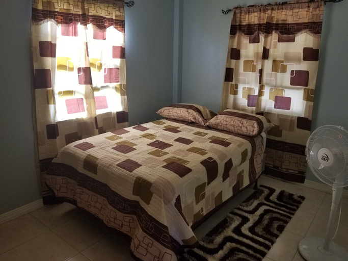 Bedroom 3, Malaj Getaway