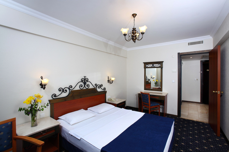 Bedroom 5, Club Cactus Paradise - All Inclusive, Menderes