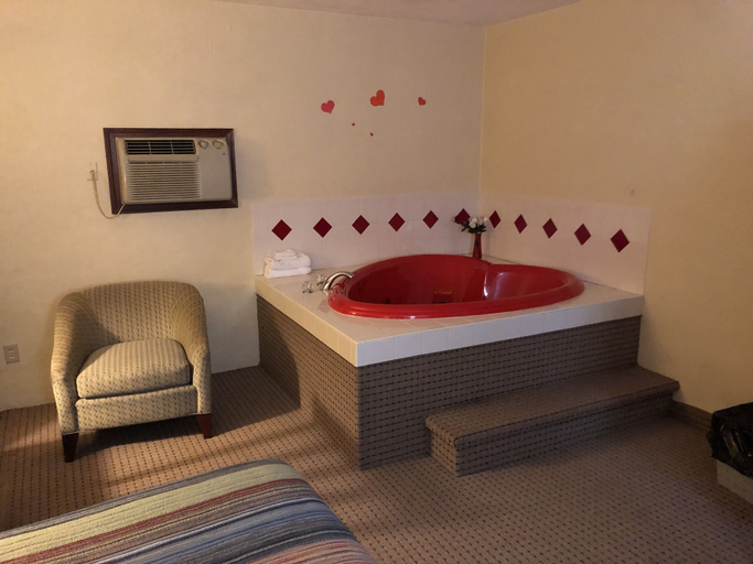 Bathroom 3, Motel Boutique by Wolf Inn, Erie