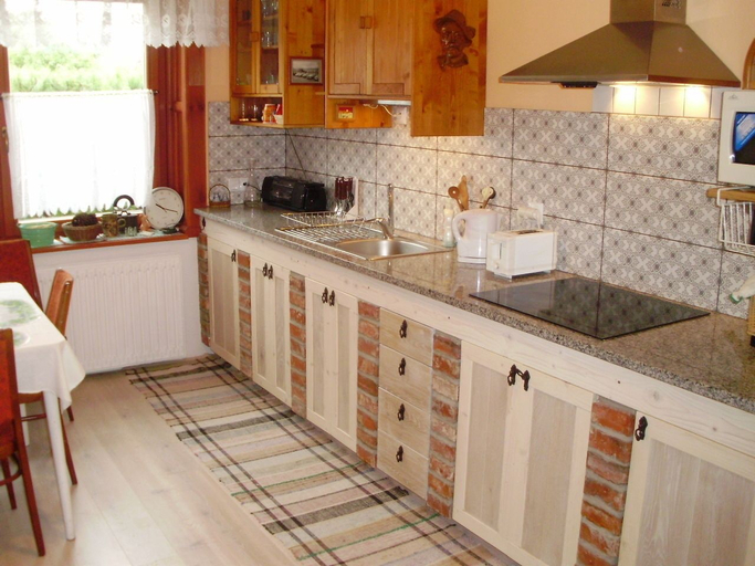 Others 5, Privat Henry, Liptovský Mikuláš